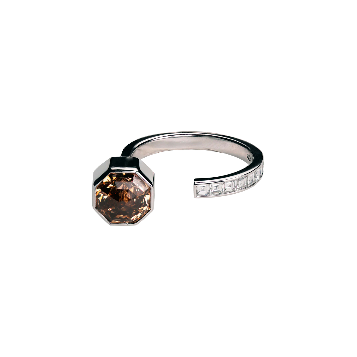 Lera Treyger Ukiyo n 4 — handcrafted ring from Antwerp