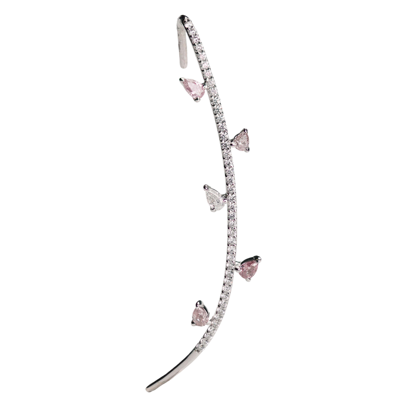 Lera Treyger Ukiyo n 5 — handcrafted earring from Antwerp